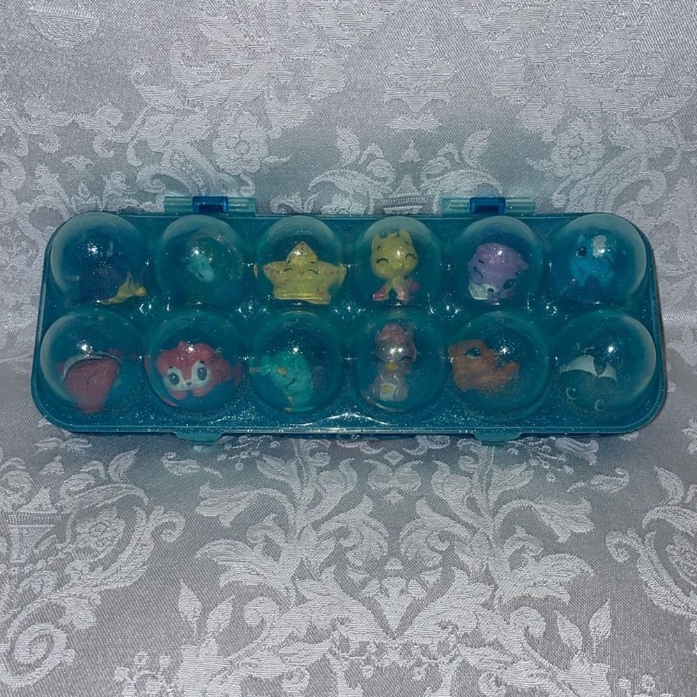 Hatchimals CollEGGtibles.  Colorful Animal Figurine Set in Blue Case.  Qty. 12. - Picture 3 of 3